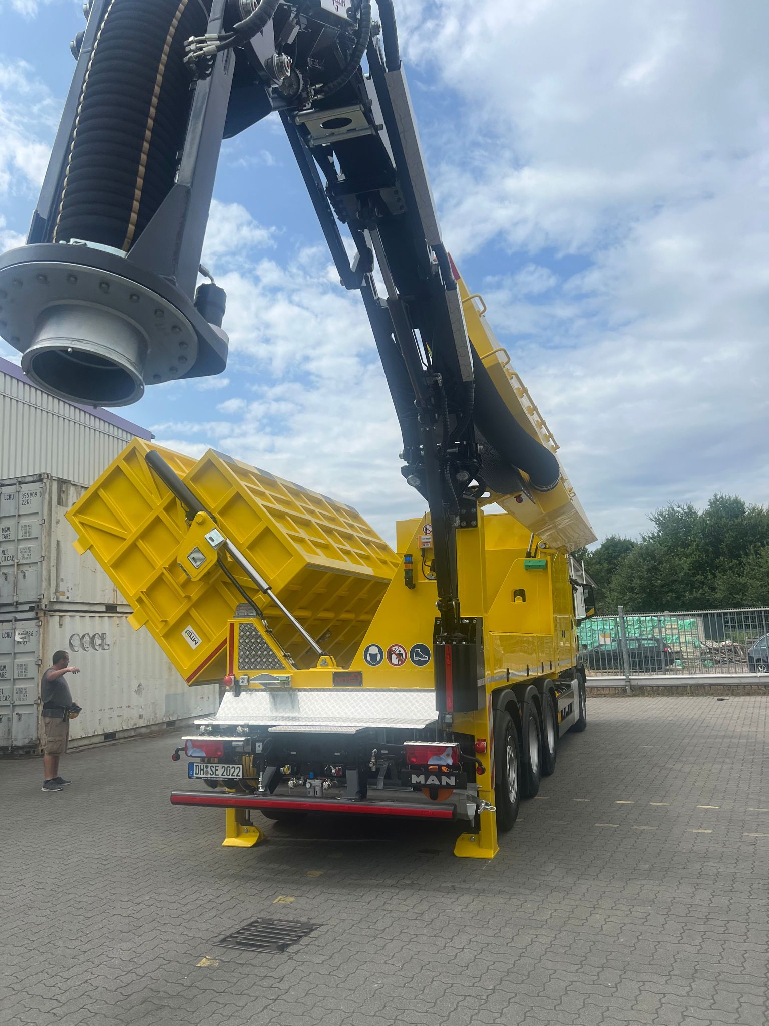 Saugbagger Hinten Sauger lang